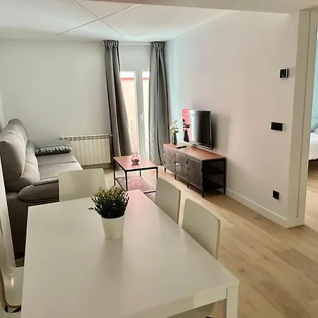 Junto A La Catedral Vut 09-0443 * Burgo