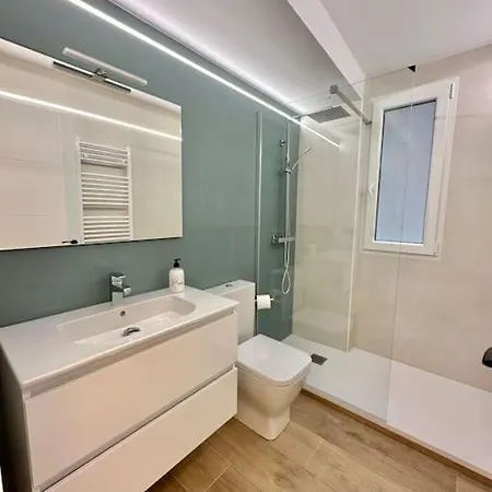 Junto A La Catedral Vut 09-0443 * Burgo