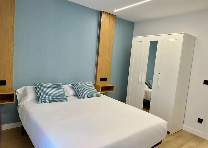 Junto A La Catedral Vut 09-0443