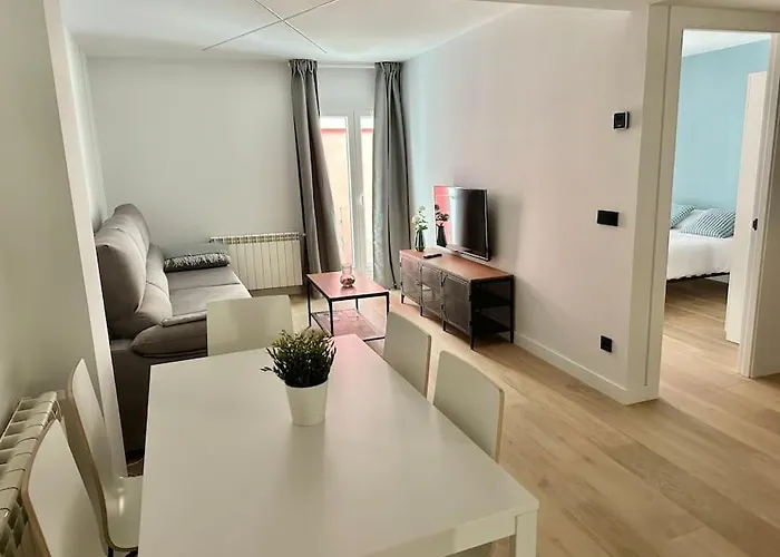 Junto A La Catedral Vut 09-0443 * Burgo