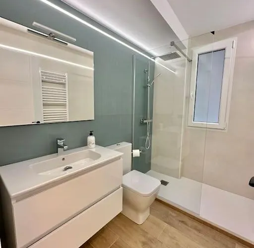 Junto A La Catedral Vut 09-0443 * Burgo